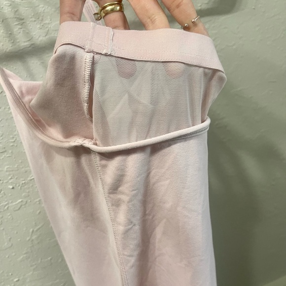 Lululemon Power & Tank- Pig Pink. - Picture 8 of 8